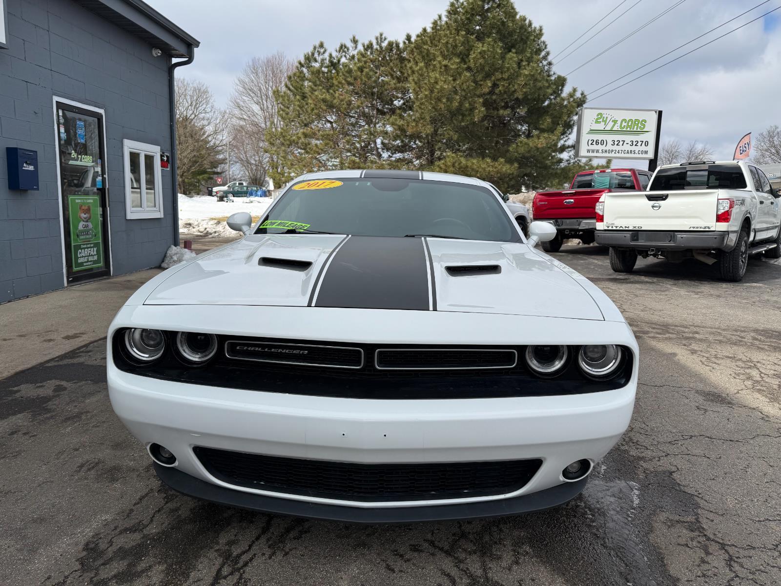 2017 Dodge Challenger SXT Plus