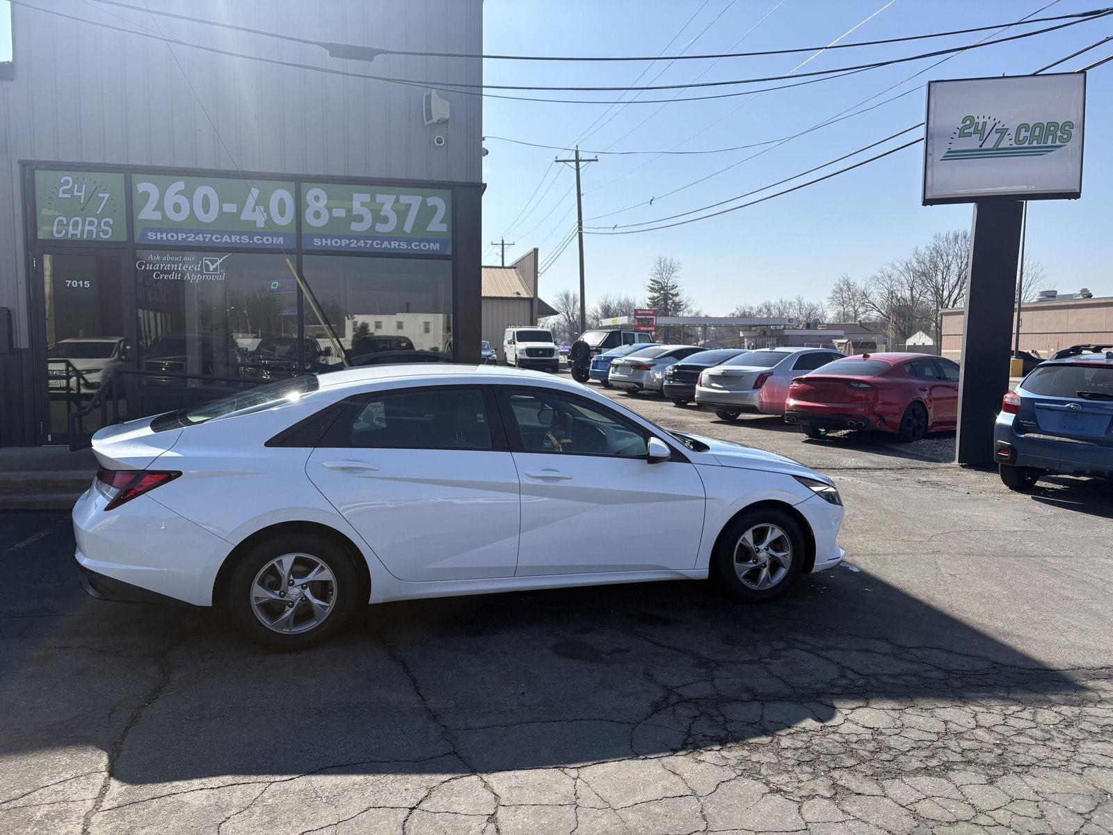 2021 Hyundai Elantra SE