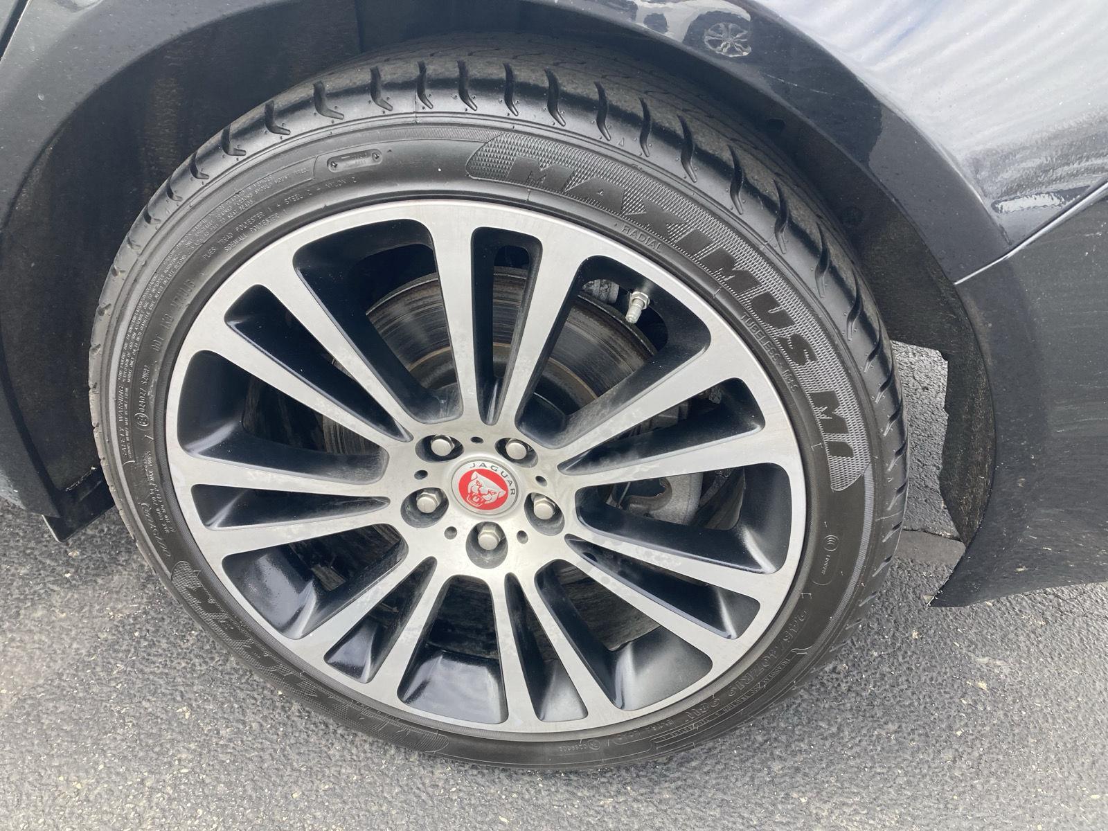2020 Jaguar XF Prestige - Photo 10