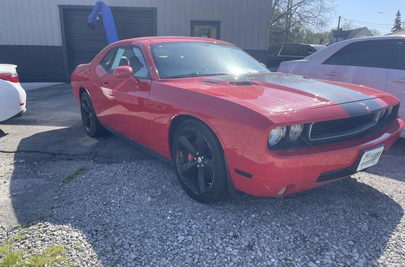 2010 Dodge Challenger SRT8's photo