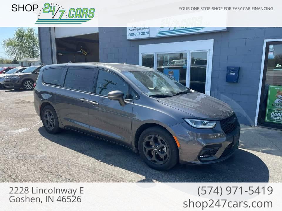 2022 Chrysler Pacifica Hybrid Touring L FWD