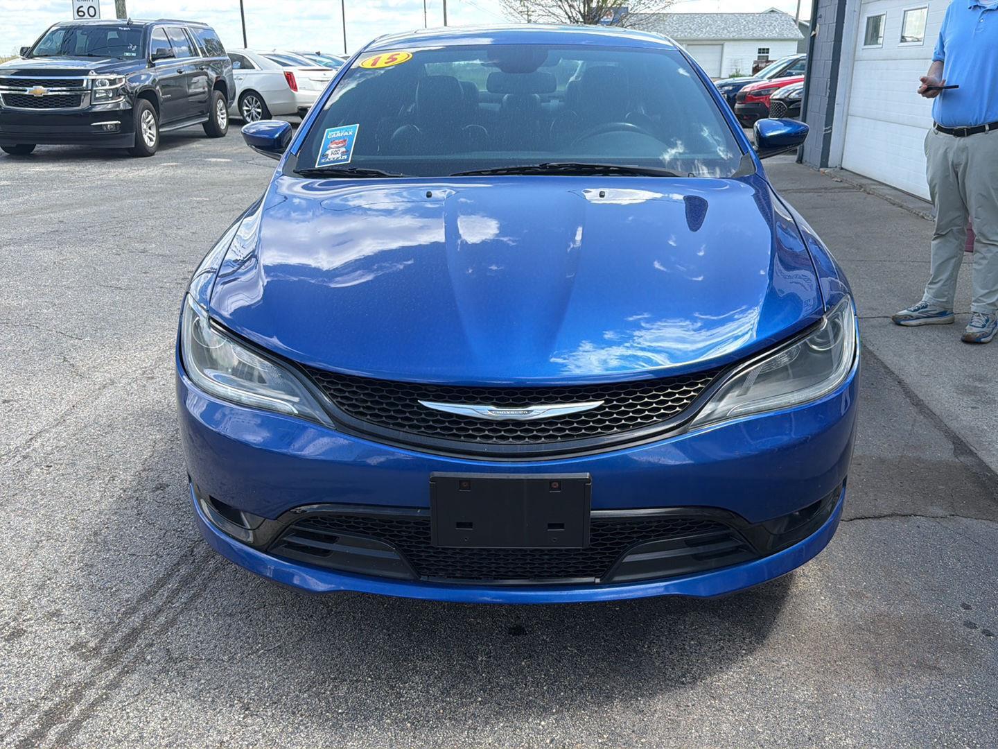 2015 Chrysler 200 S's photo