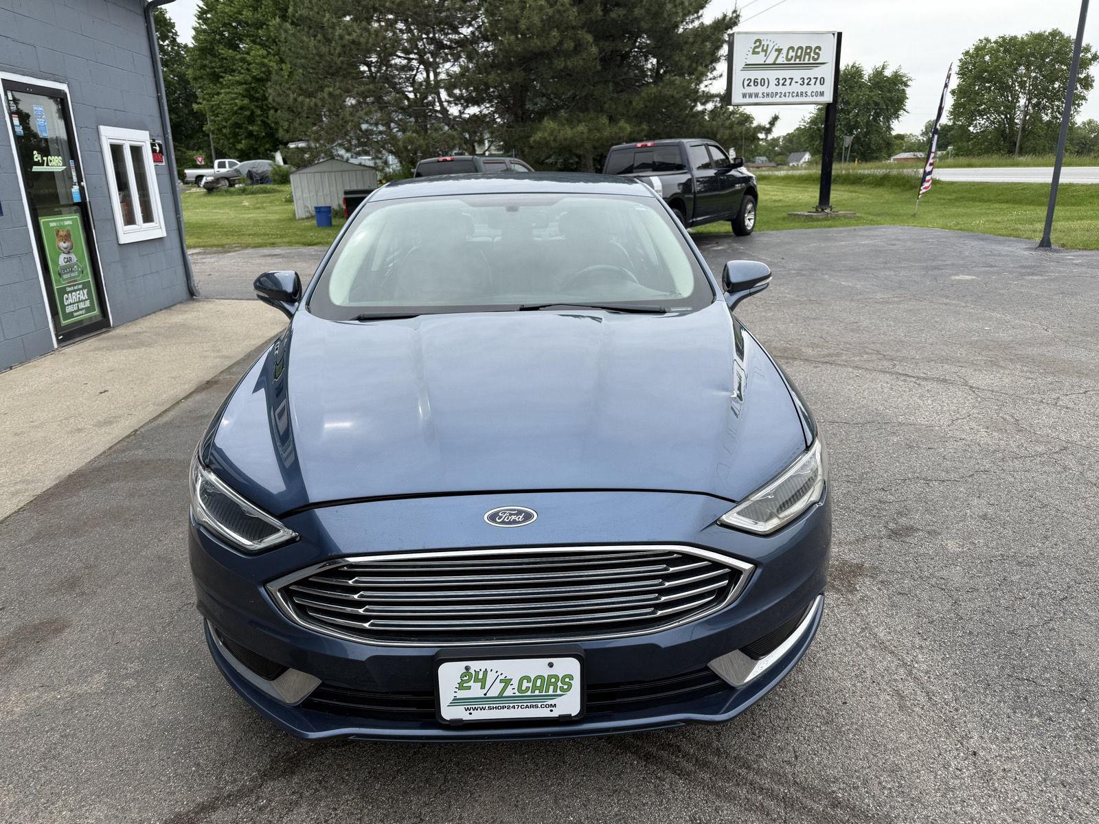 2018 Ford Fusion SE FWD's photo
