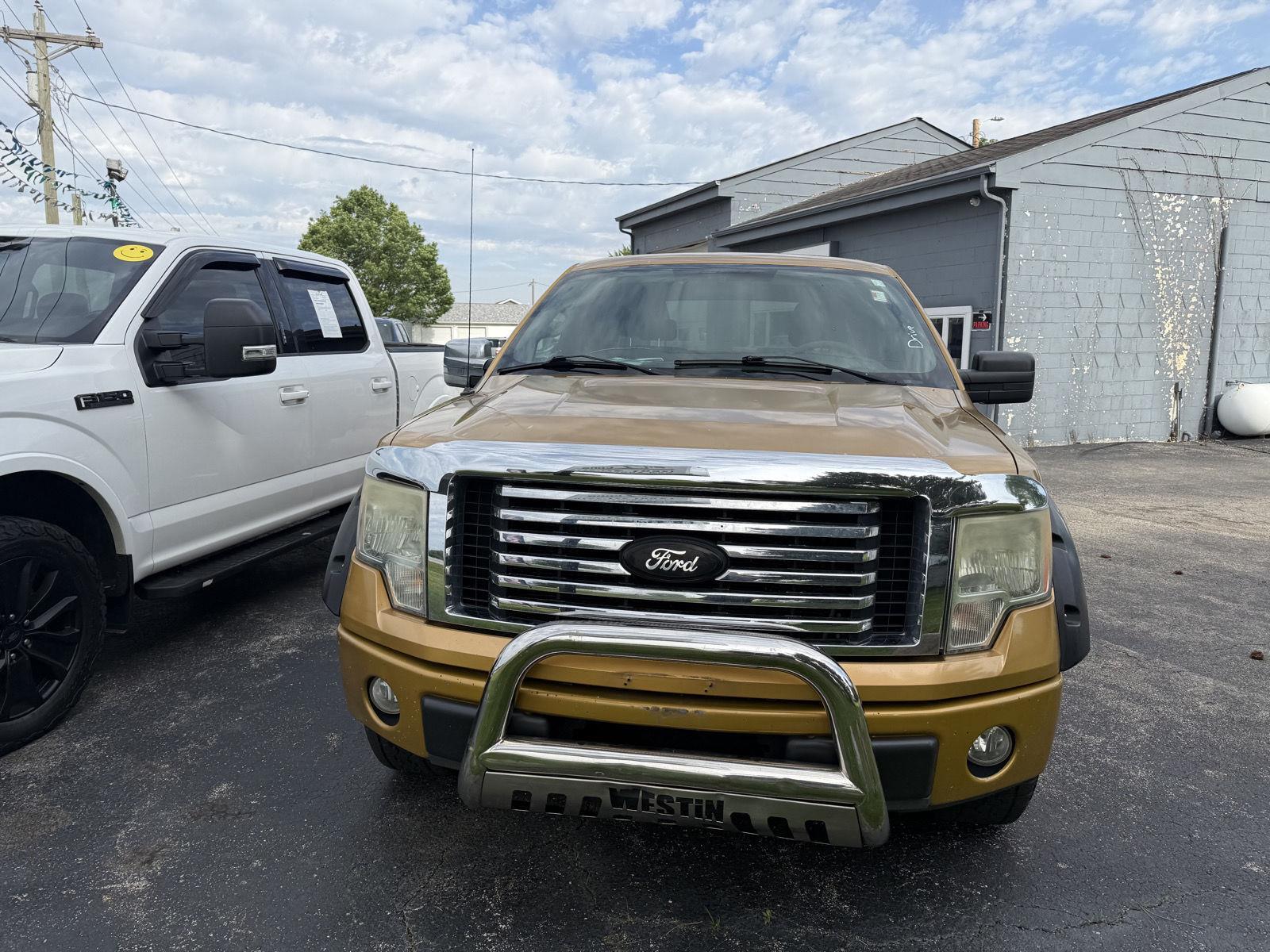 View vehicle photo 2