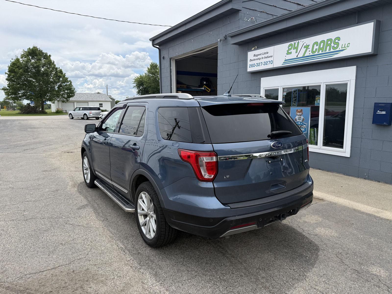 View vehicle photo 7