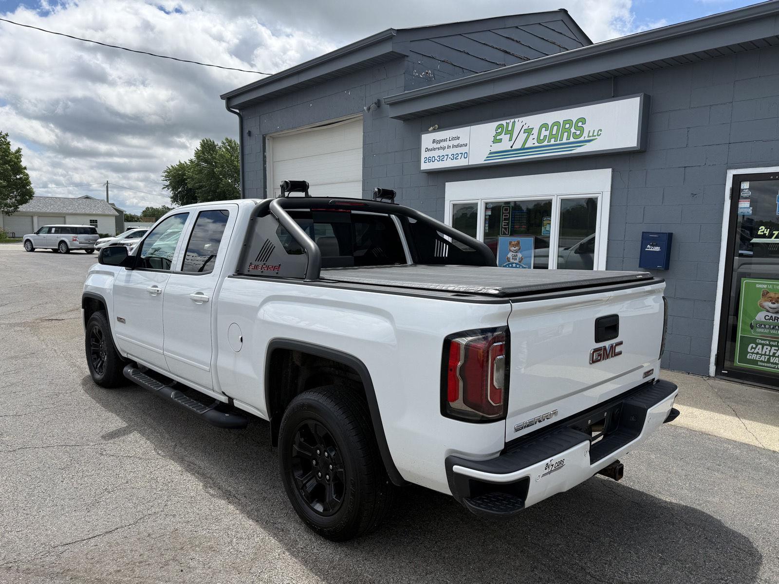 View vehicle photo 7