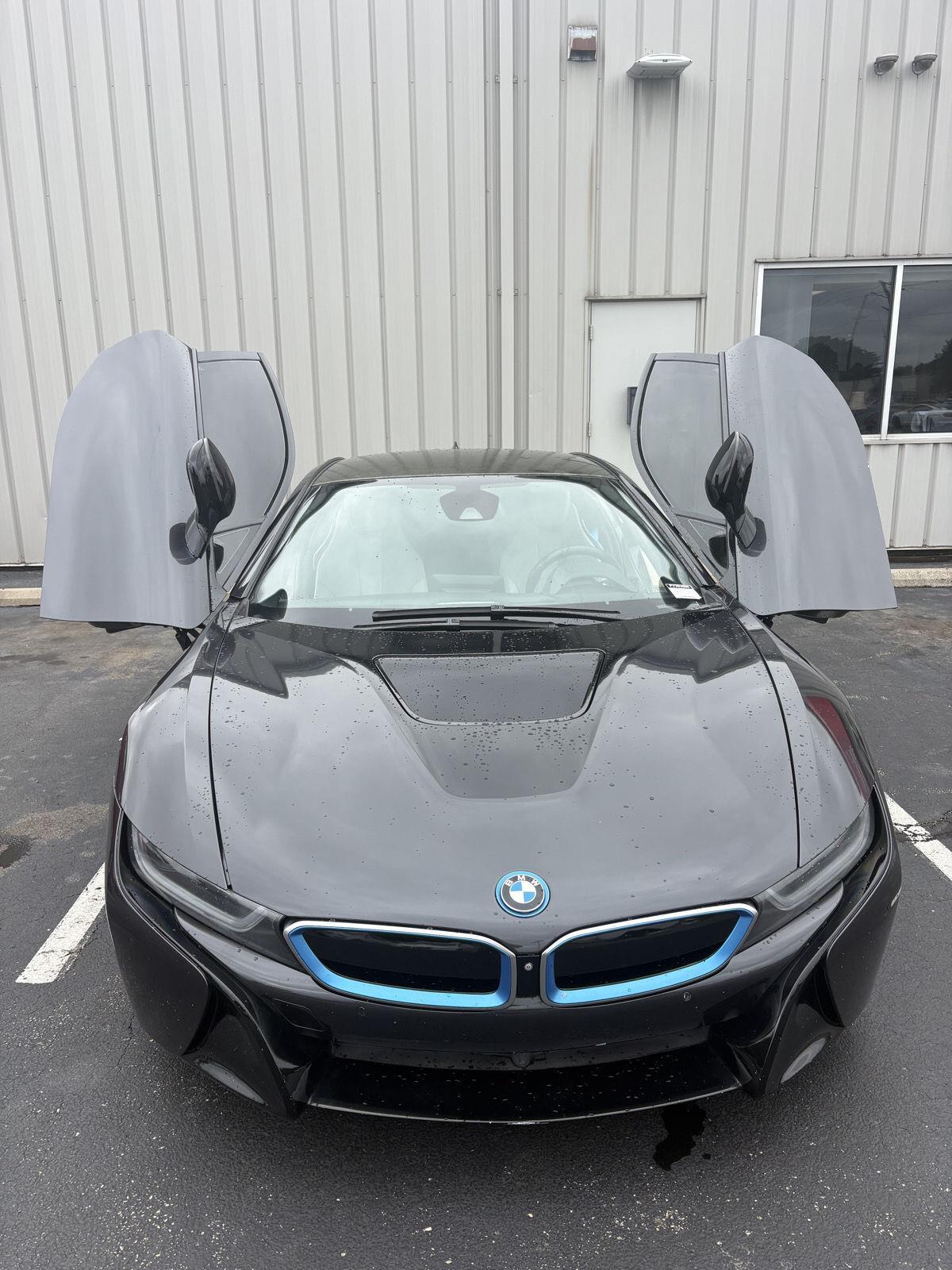 2015 BMW i8's photo