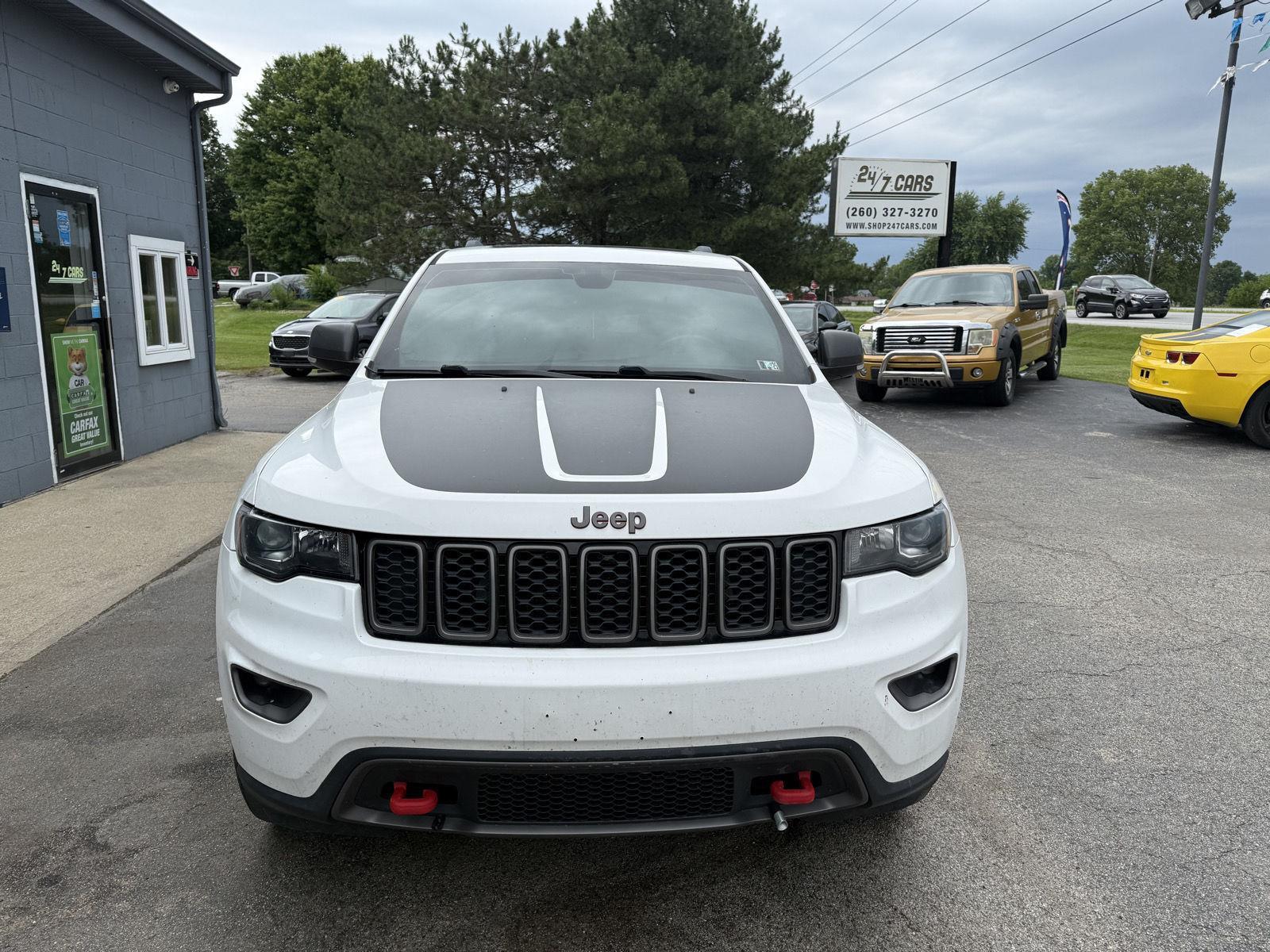 View vehicle photo 4