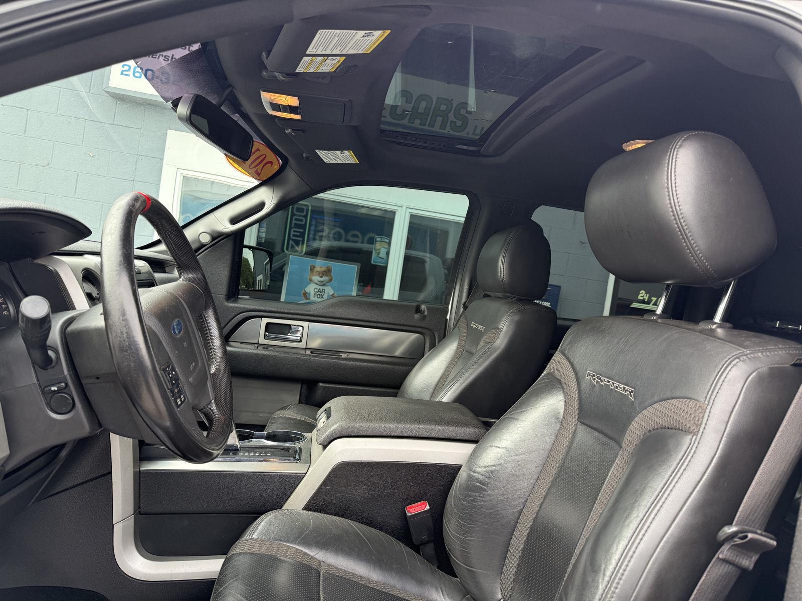 View vehicle photo 3