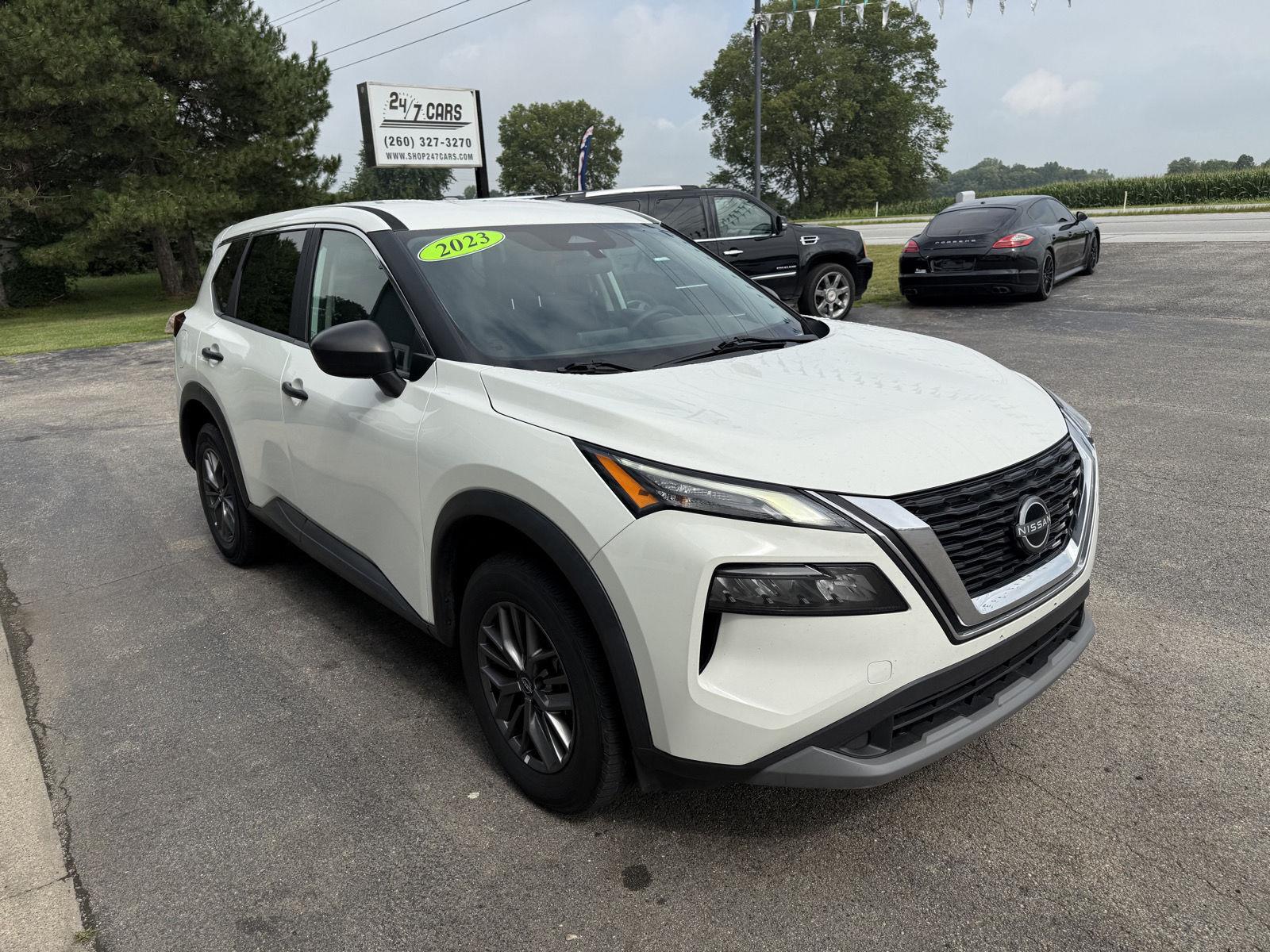 View vehicle photo 6