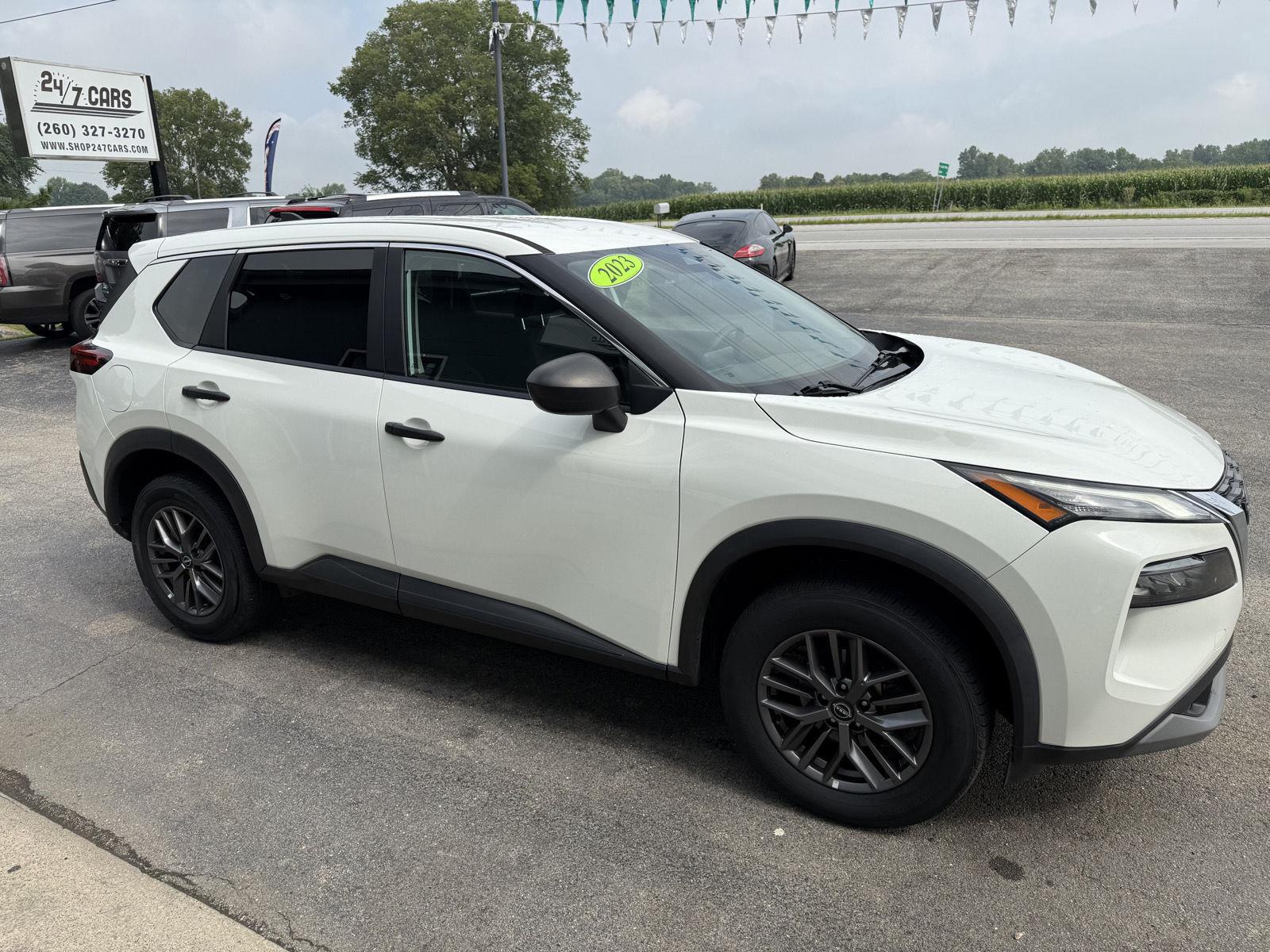 View vehicle photo 7