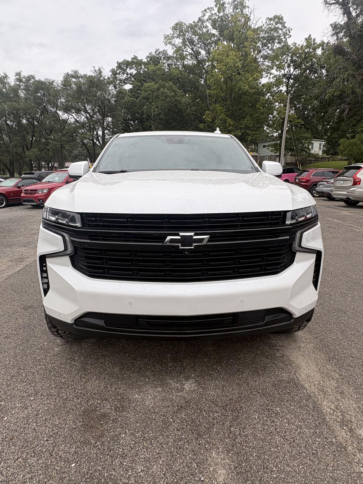 2023 Chevrolet Suburban RST