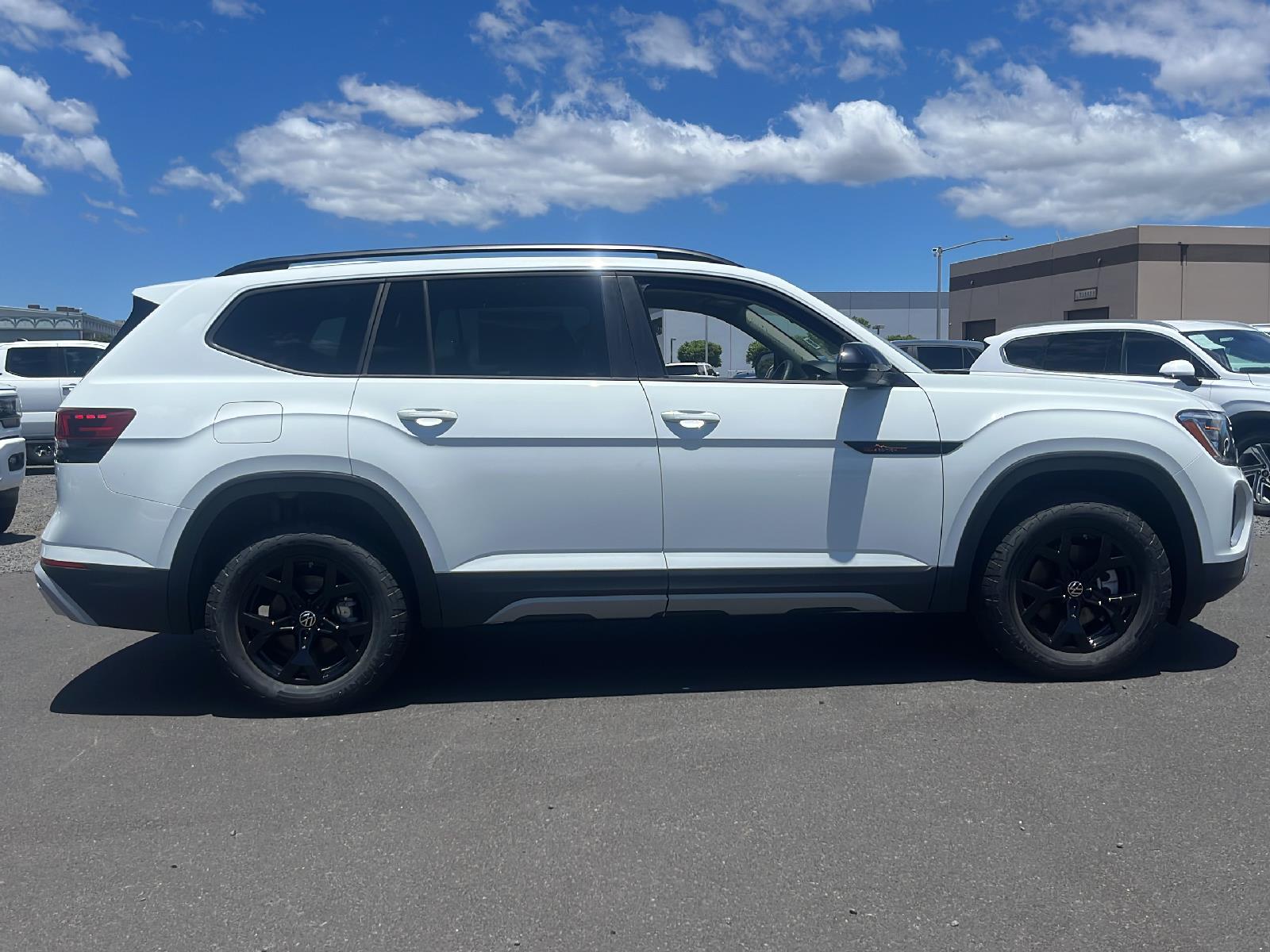 Kar Mart Maui