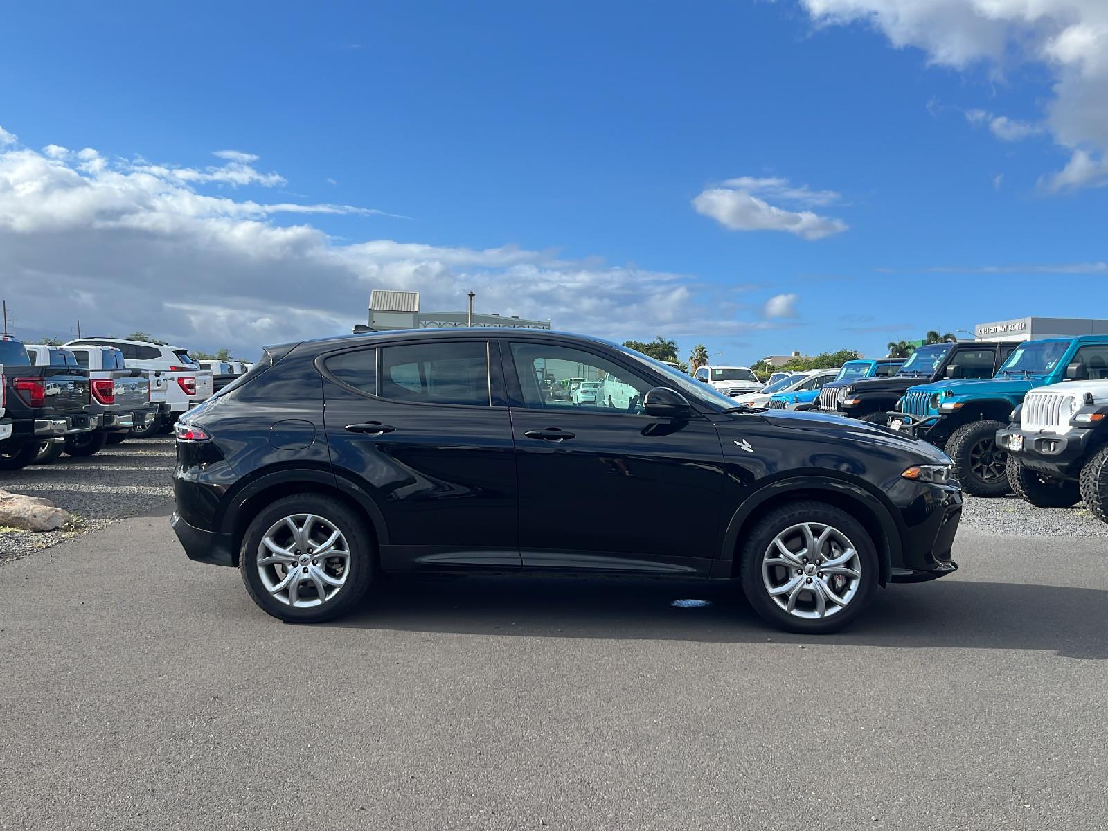Kar Mart Maui