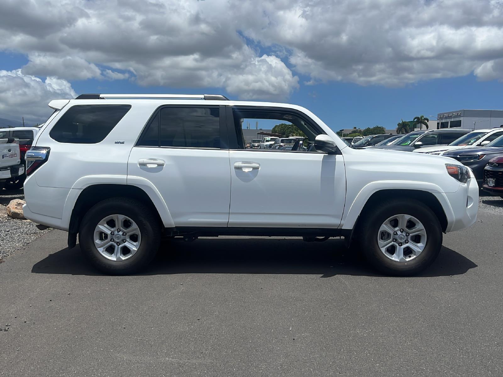 Kar Mart Maui
