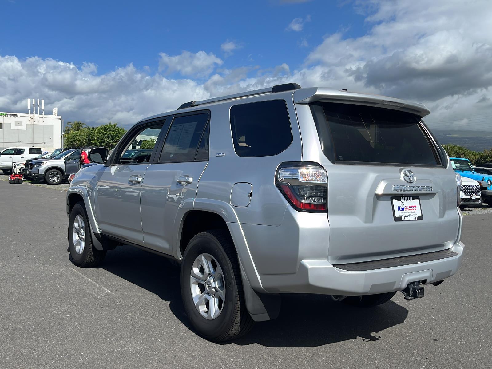 Kar Mart Maui
