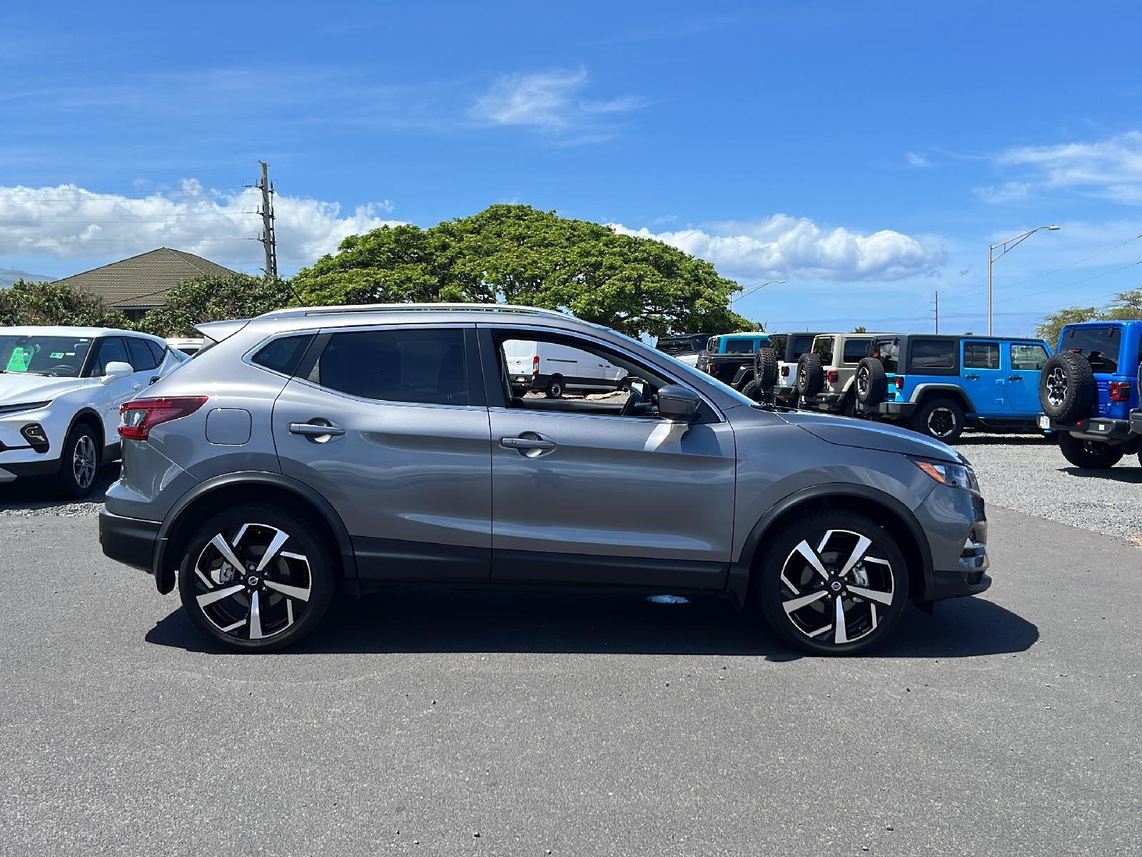 Kar Mart Maui