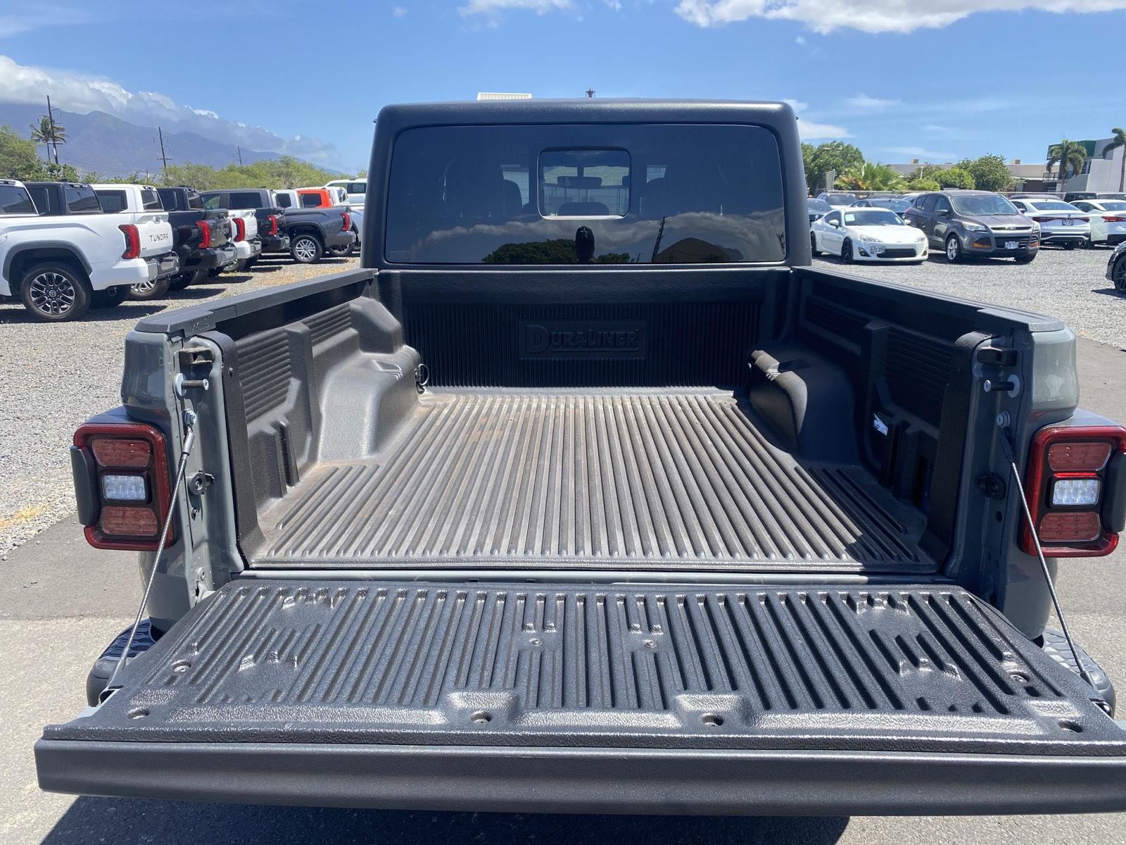 Kar Mart Maui