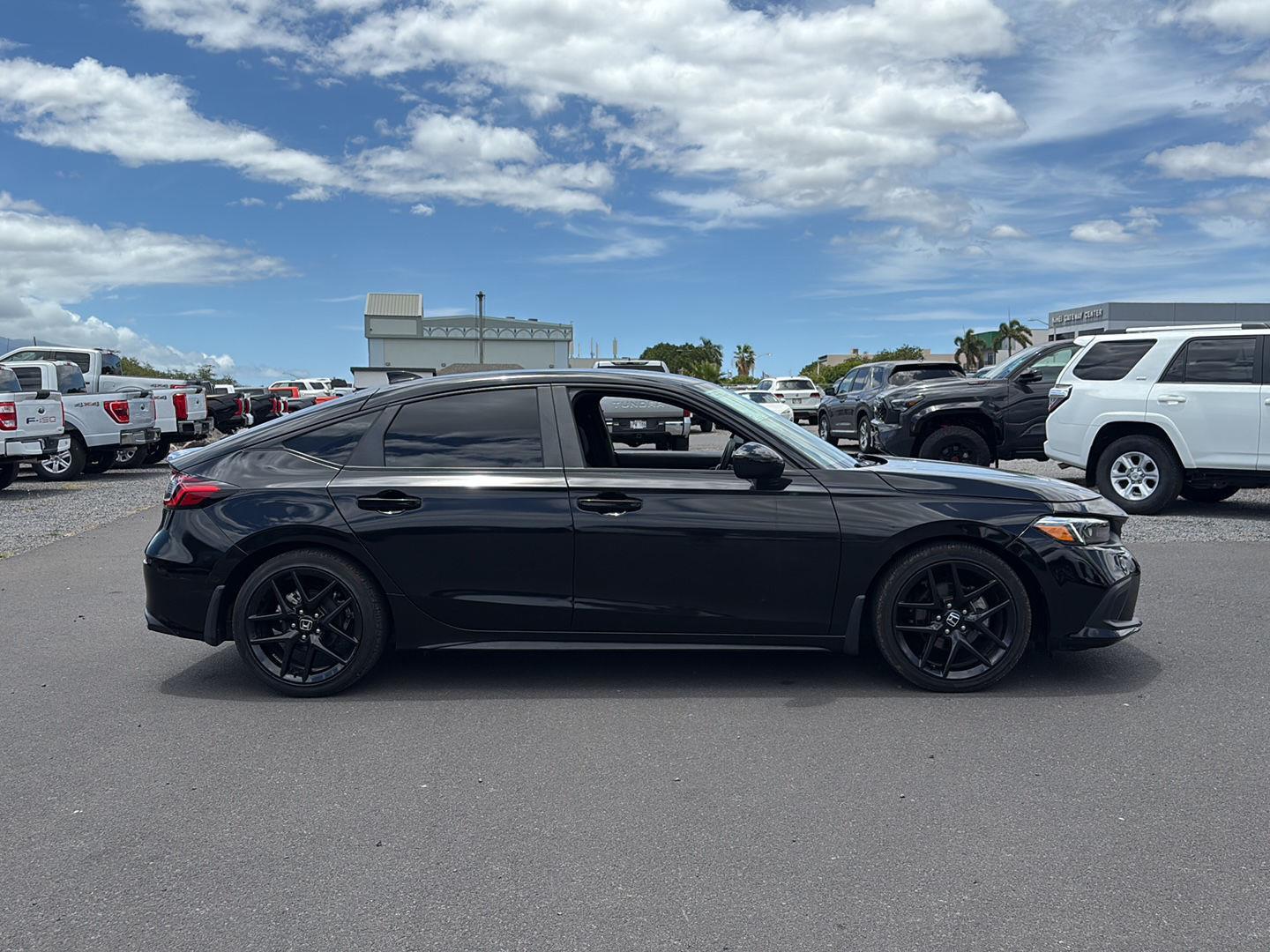 Kar Mart Maui
