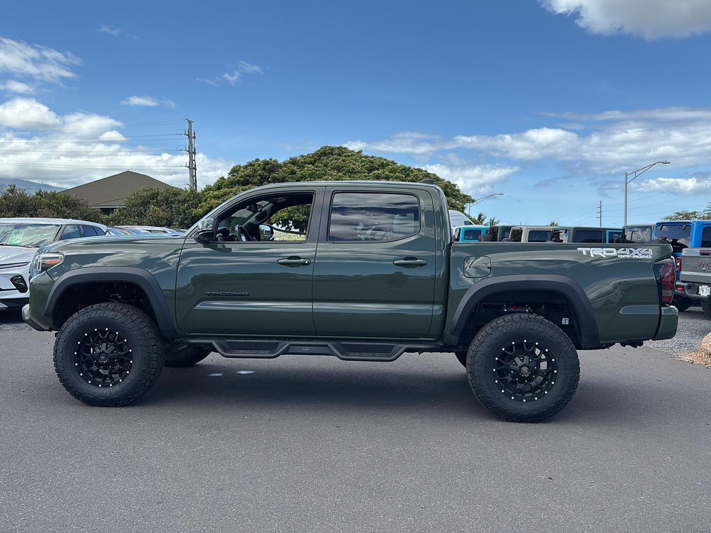 Kar Mart Maui