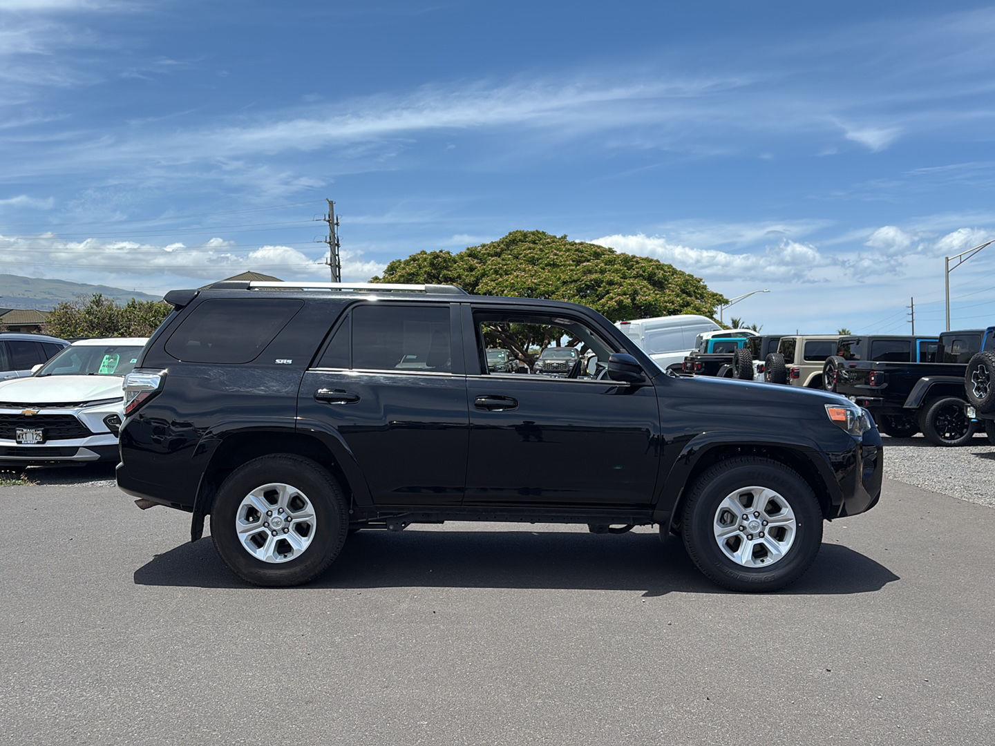 Kar Mart Maui