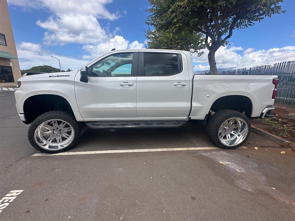 Kar Mart Maui