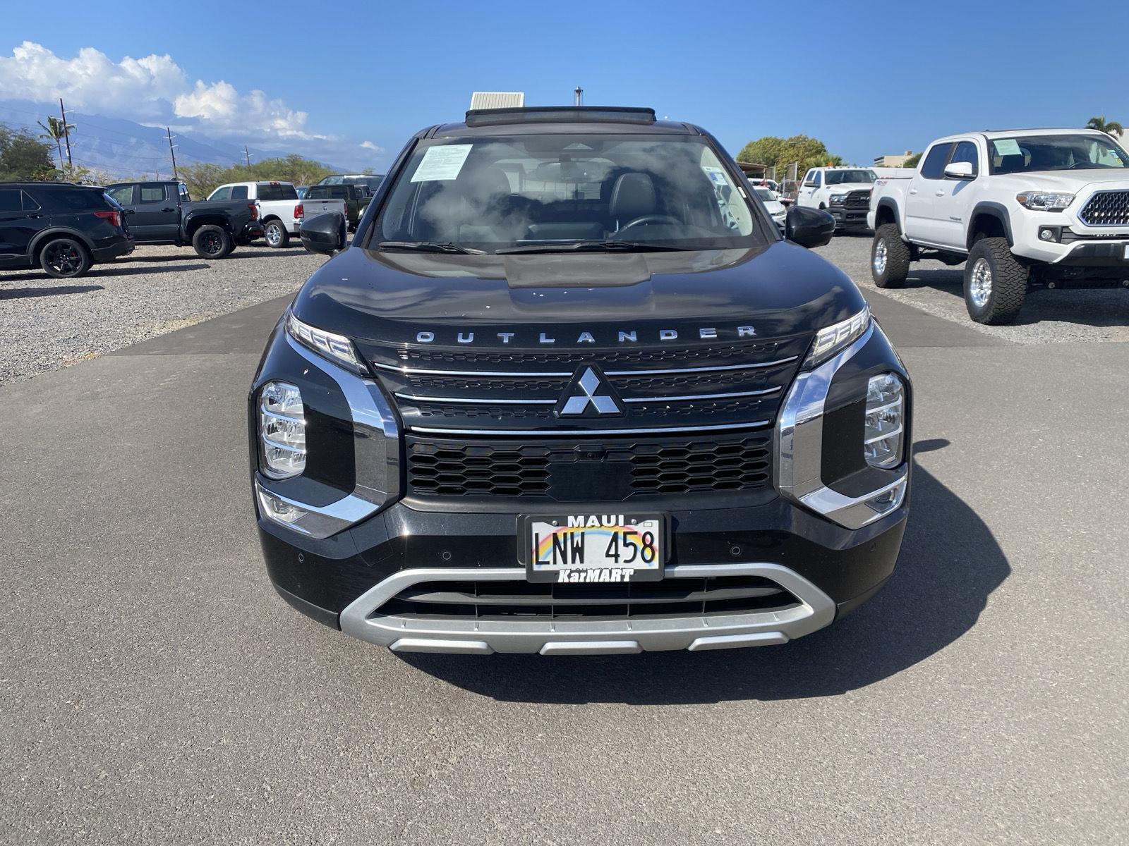 2024 Mitsubishi Outlander SE's photo