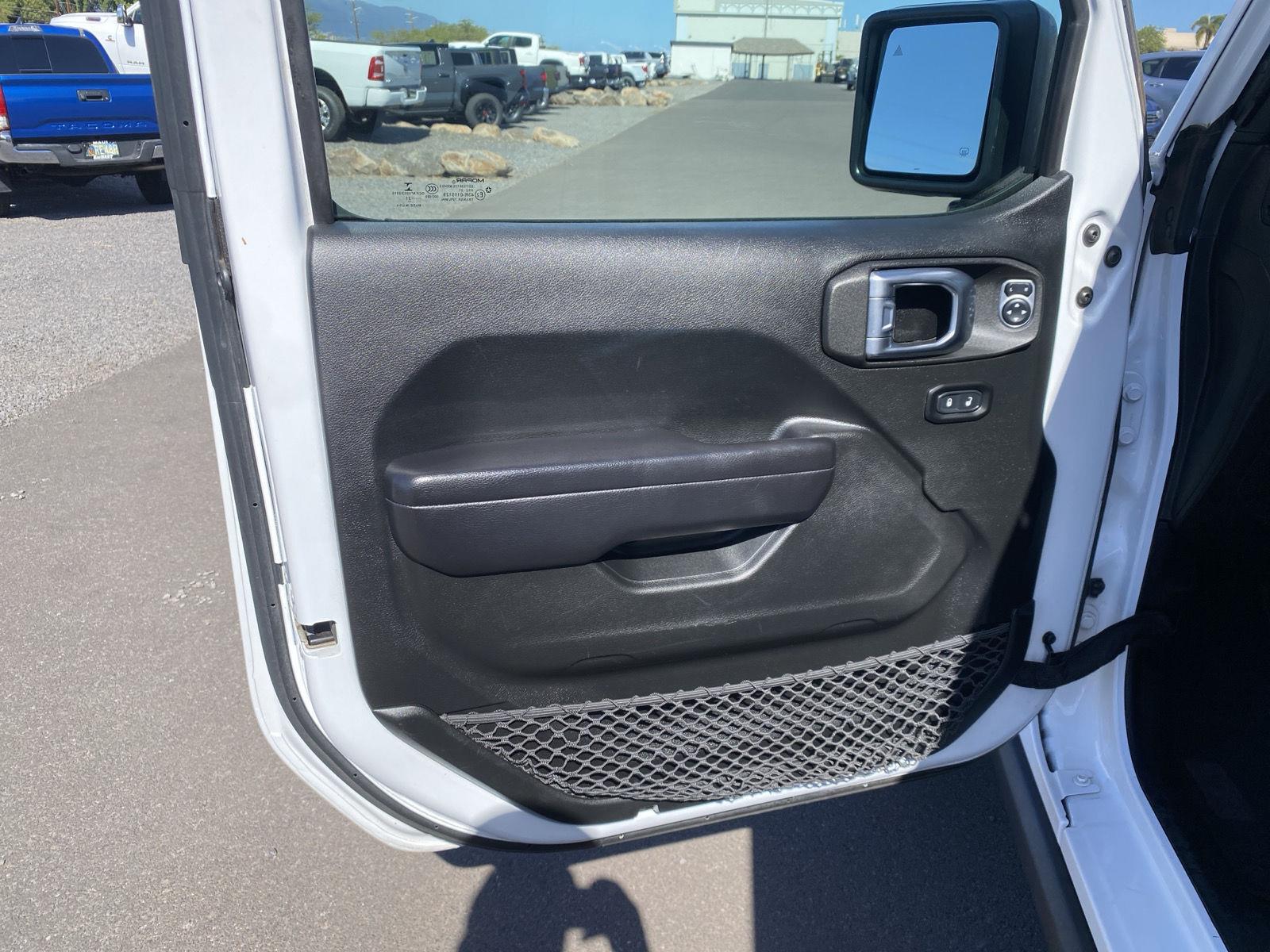 2021 Jeep Gladiator Rubicon - Photo 16