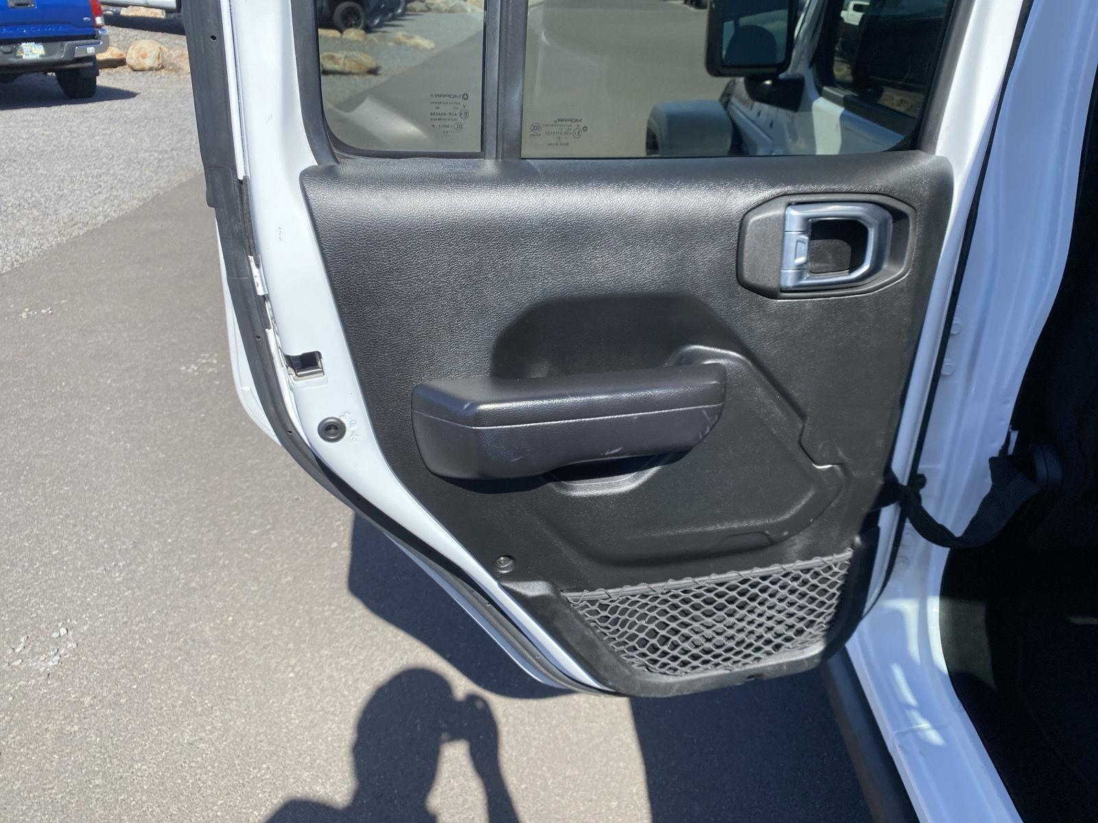 2021 Jeep Gladiator Rubicon - Photo 21