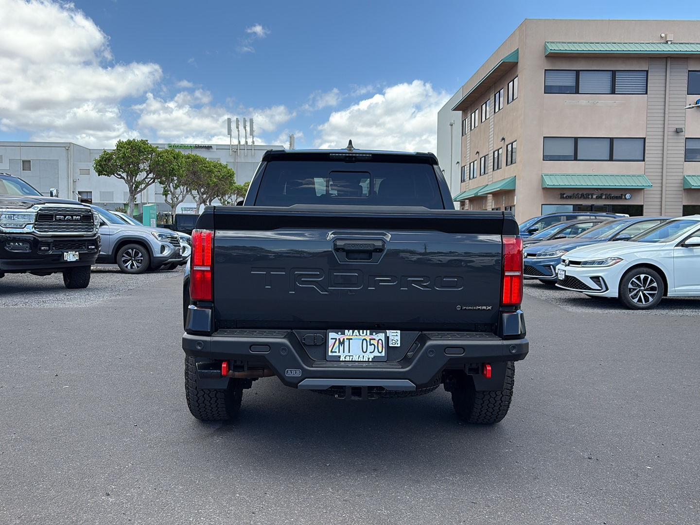 Kar Mart Maui