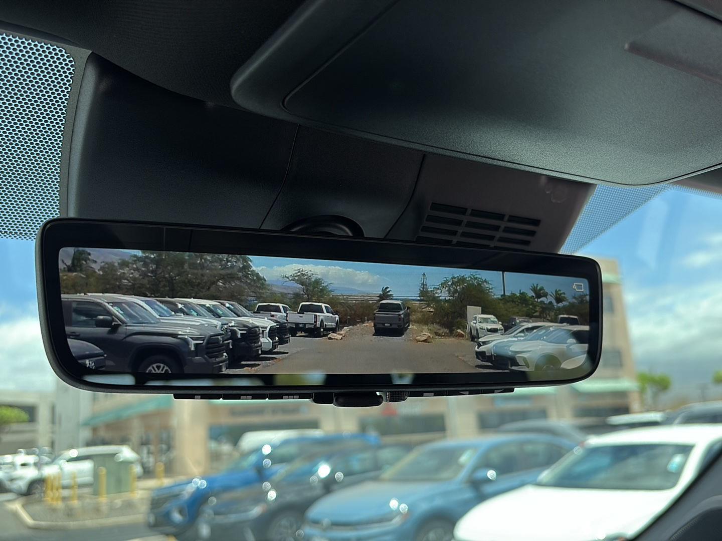 Kar Mart Maui
