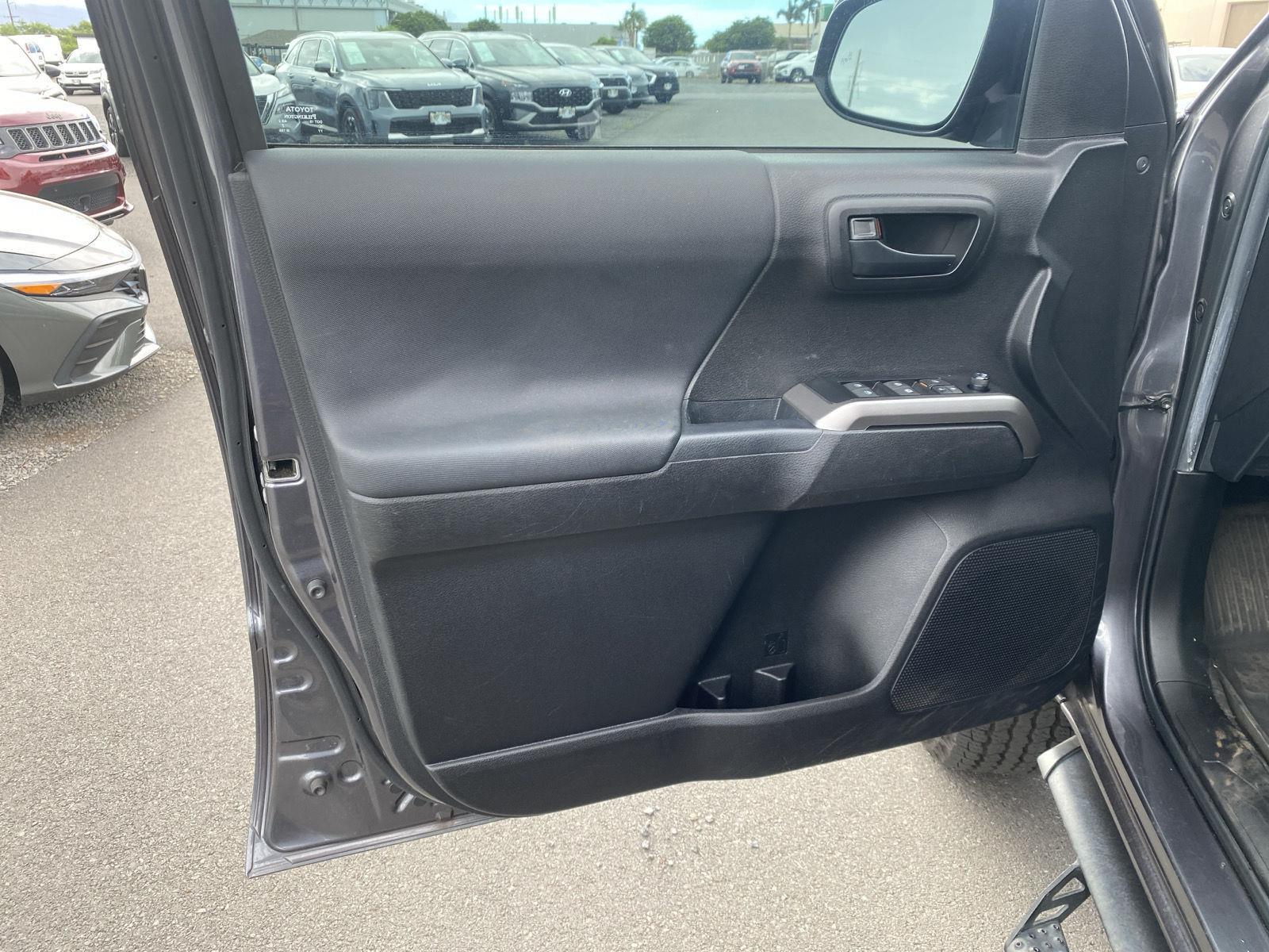 2023 Toyota Tacoma SR5 - Photo 20