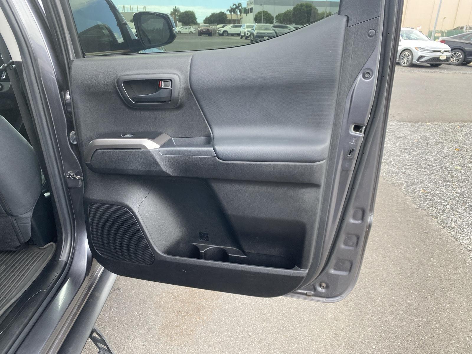 2023 Toyota Tacoma SR5 - Photo 25