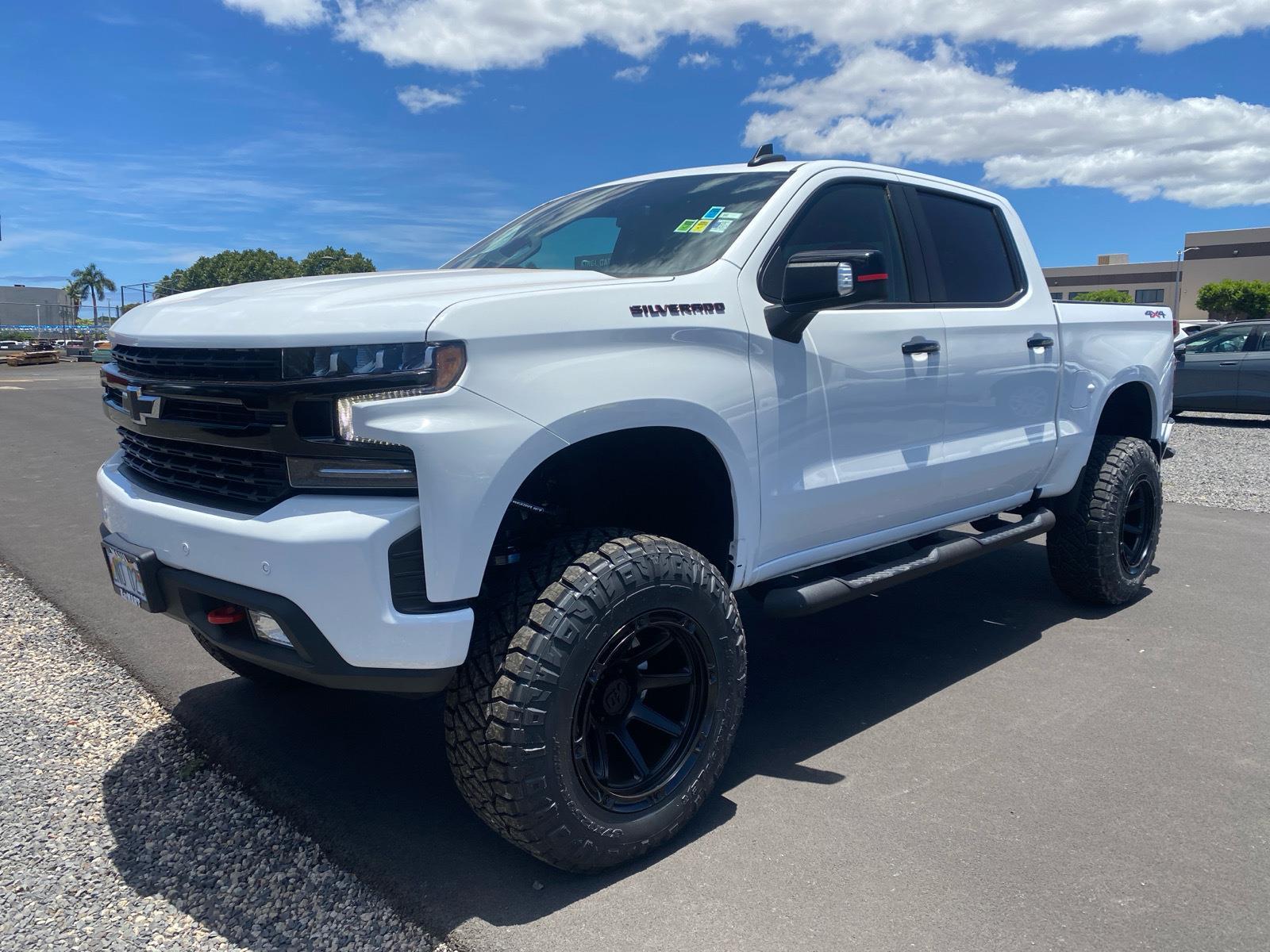 Used 2022 Chevrolet Silverado 1500 Limited RST with VIN 1GCUYEEDXNZ109409 for sale in Kihei, HI