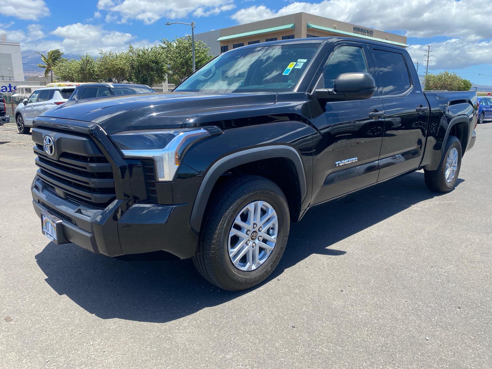 Used 2022 Toyota Tundra SR5 with VIN 5TFLA5EC4NX002780 for sale in Kihei, HI