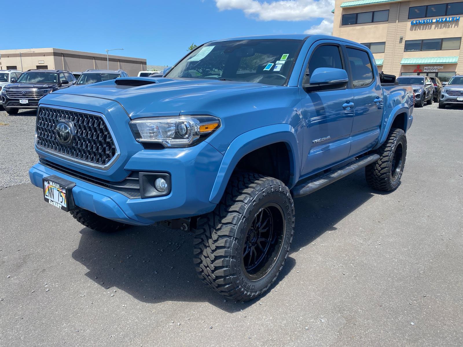 Used 2019 Toyota Tacoma TRD Sport with VIN 3TMCZ5AN0KM272865 for sale in Kihei, HI