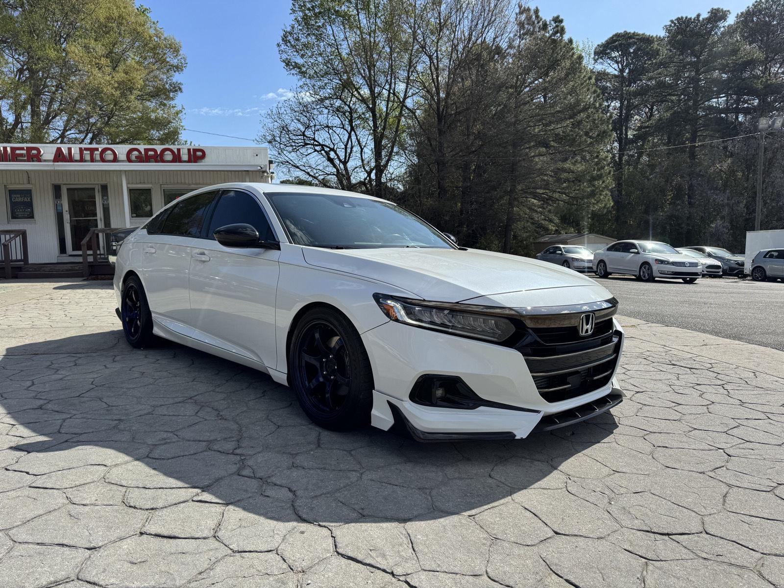 Platinum White Pearl 2022 Honda Accord Sport FWD Sedan Front-Wheel Drive Automatic