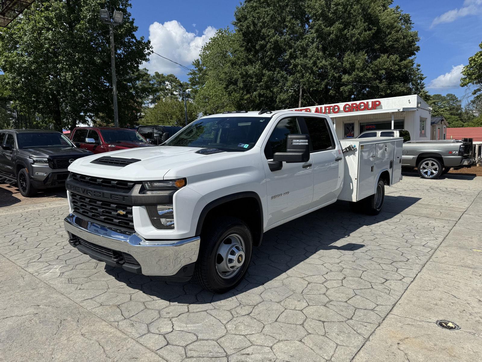 Summit White 2023 Chevrolet Silverado 3500HD Chassis Pickup Truck Four-Wheel Drive Automatic