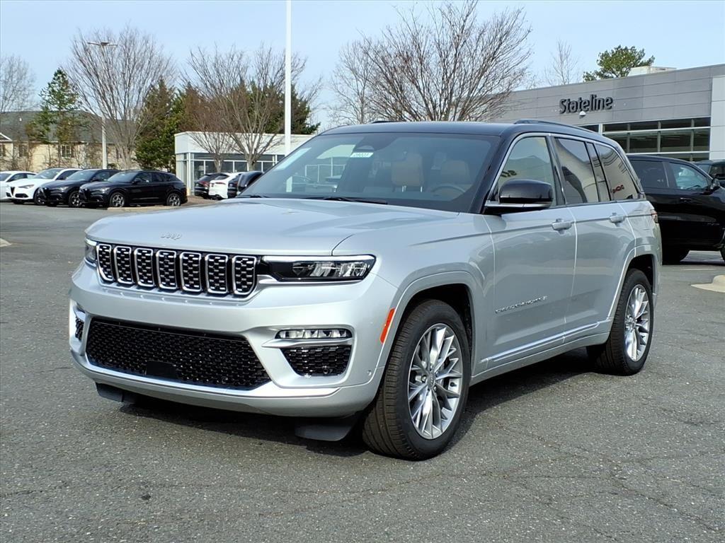 2025 Jeep Grand Cherokee Summit 4WD