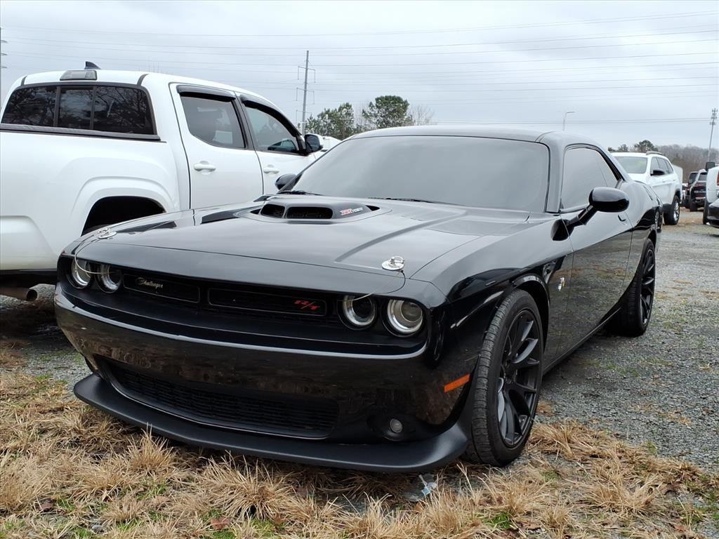 Dodge Challenger 392 Hemi Scat Pack Shaker RWD