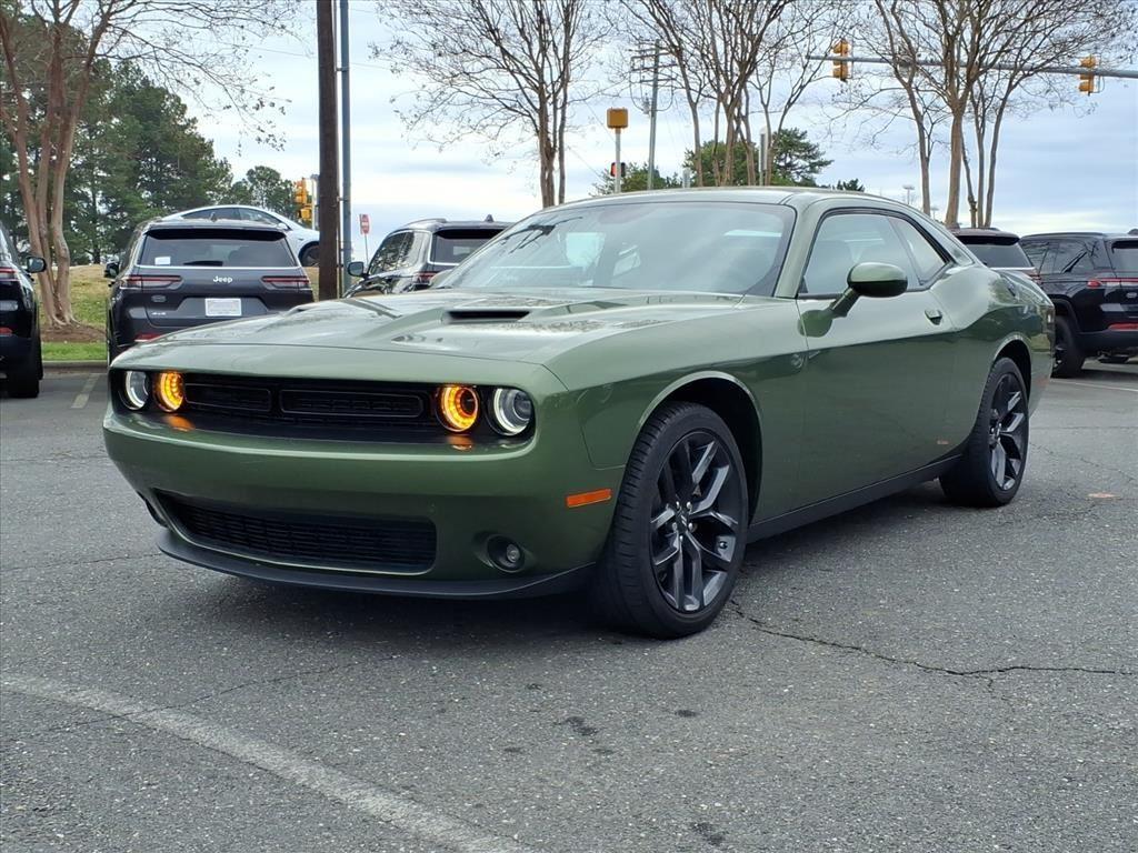 2023 Dodge Challenger SXT RWD