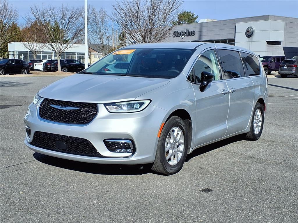 2024 Chrysler Pacifica Touring L FWD