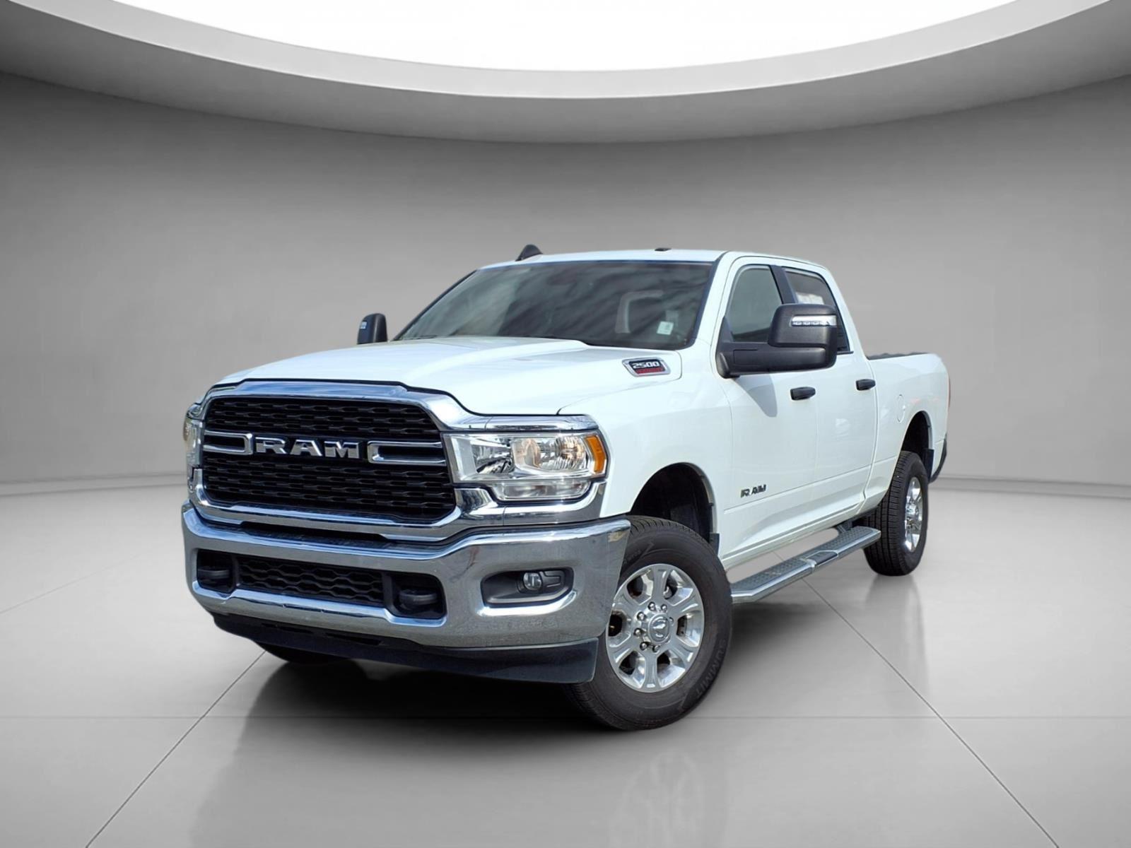 Bright White Clearcoat 2024 RAM 2500 Big Horn Crew Cab 4WD Pickup Truck Four-Wheel Drive 8-Speed Automatic