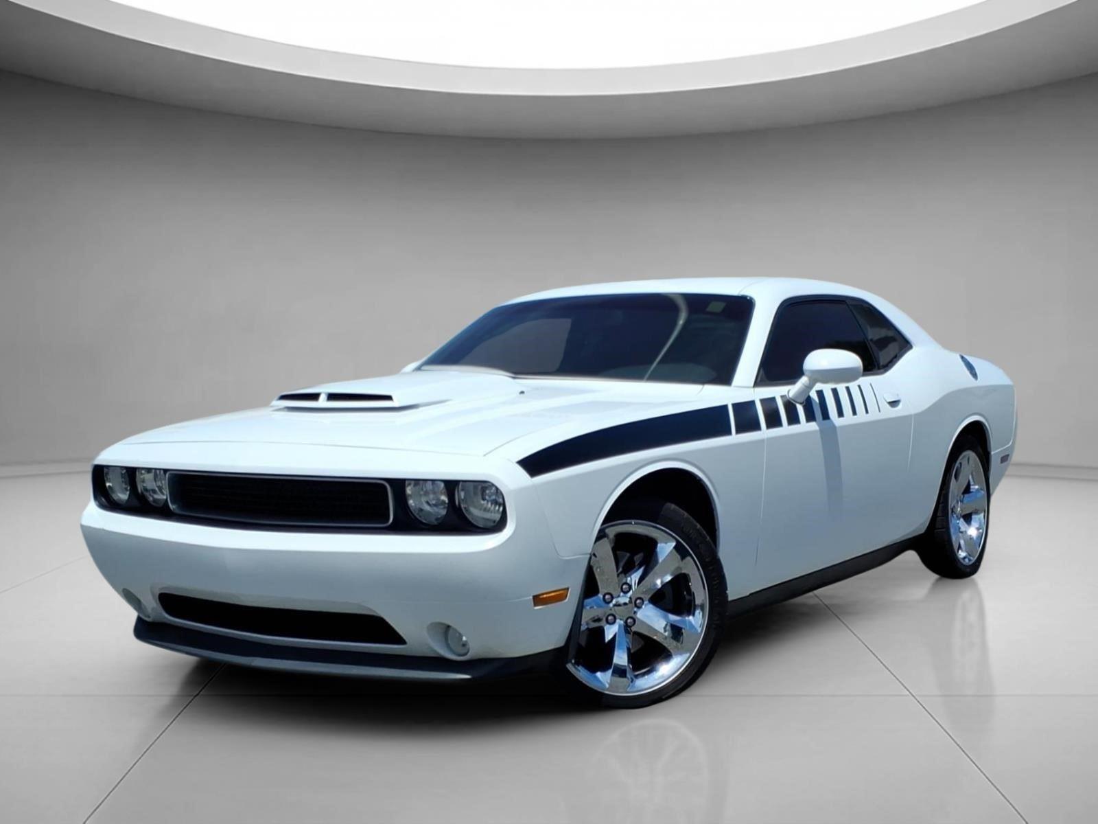 Bright White 2013 Dodge Challenger R/T Plus RWD Coupe Rear-Wheel Drive 5-Speed Automatic
