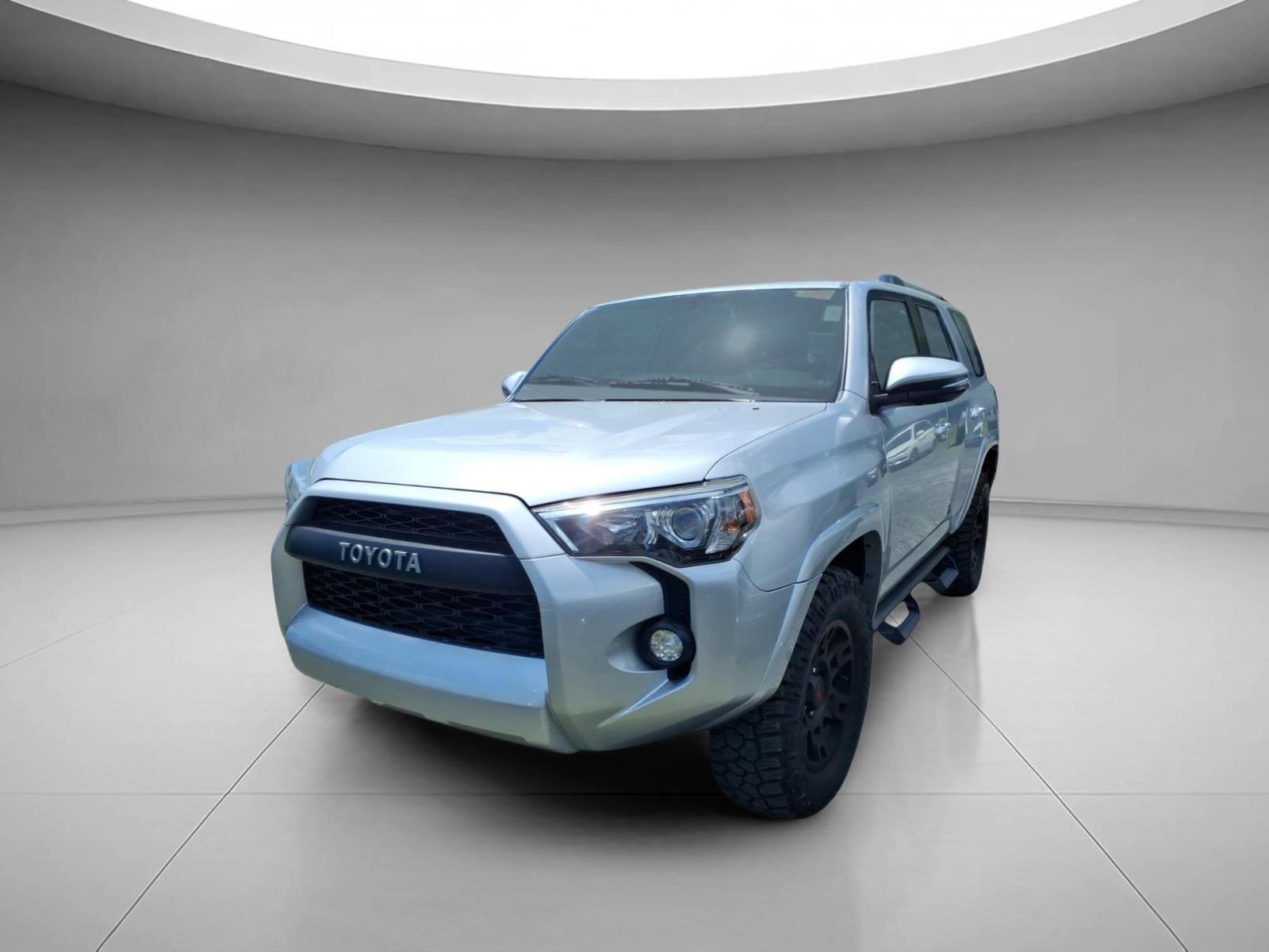 Classic Silver Metallic 2019 Toyota 4Runner SR5 Premium 4WD SUV / Crossover Four-Wheel Drive Automatic