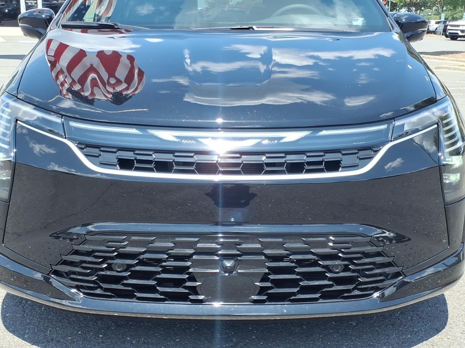 New 2027 Diamond Black Crystal Pearlcoat Chrysler Select image 13