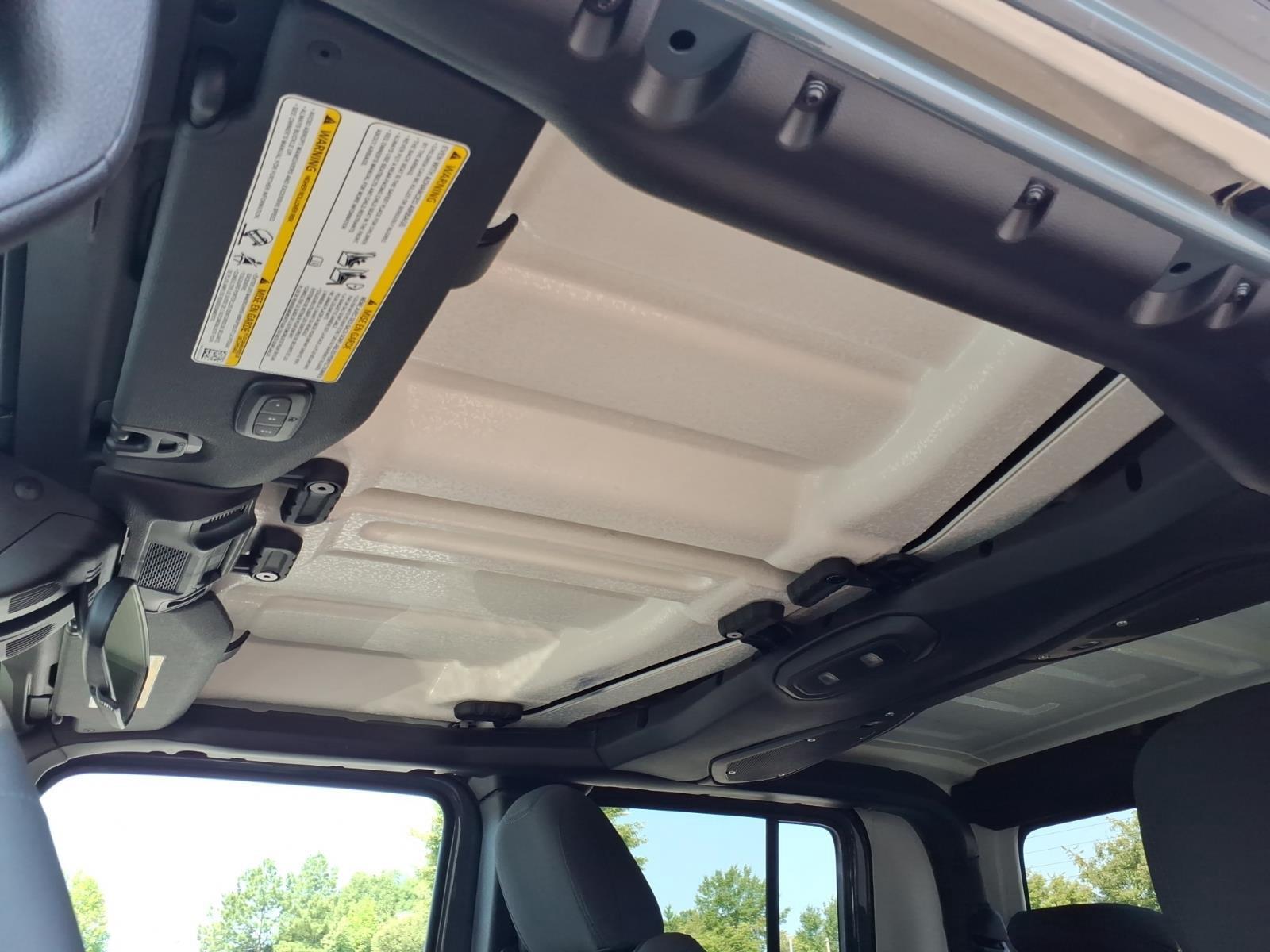 New 2026 Anvil Clearcoat Jeep Mojave image 6