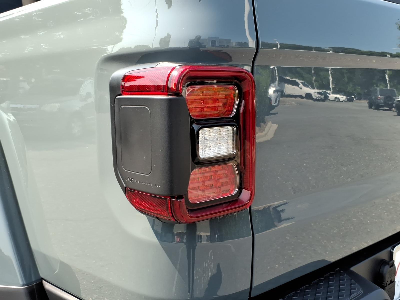 New 2026 Anvil Clearcoat Jeep Mojave image 20