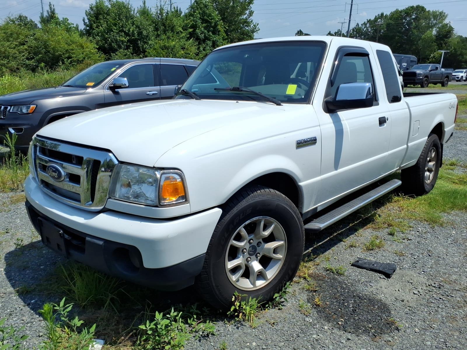 Oxford White 2010 Ford Ranger Pickup Truck Four-Wheel Drive 5-Speed Manual Overdrive