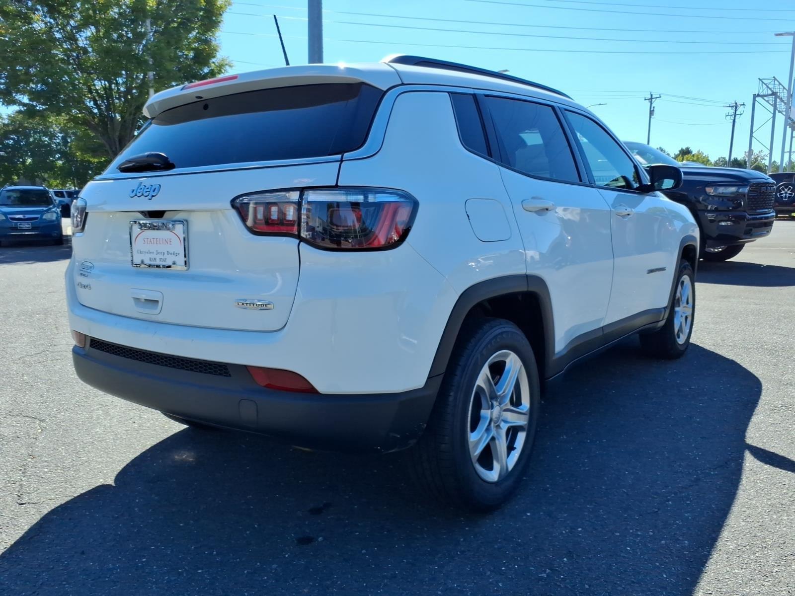 Used 2024 Bright White Clearcoat Jeep Latitude image 2